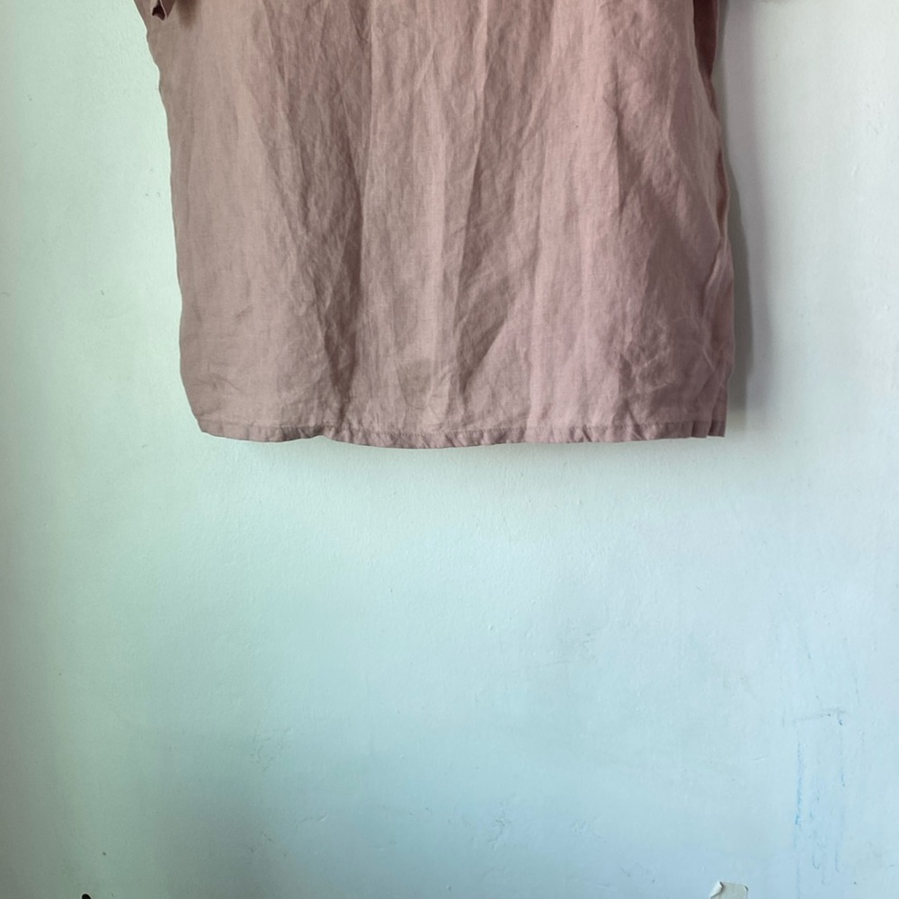 Bed Threads L Linen V Neck Top - Picture 10 of 12